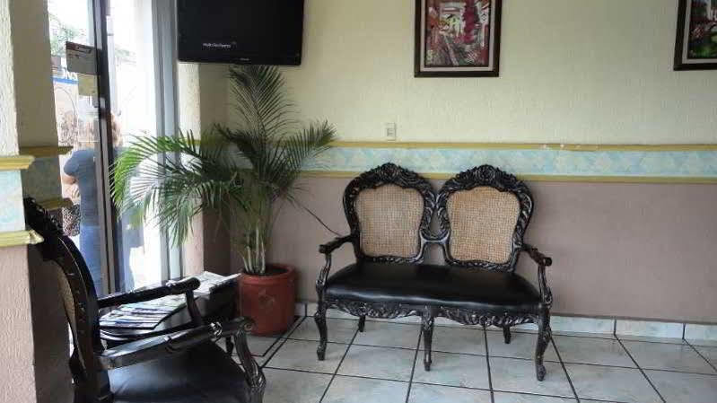 Hotel El Espanol Centro Historico Mérida Exterior foto